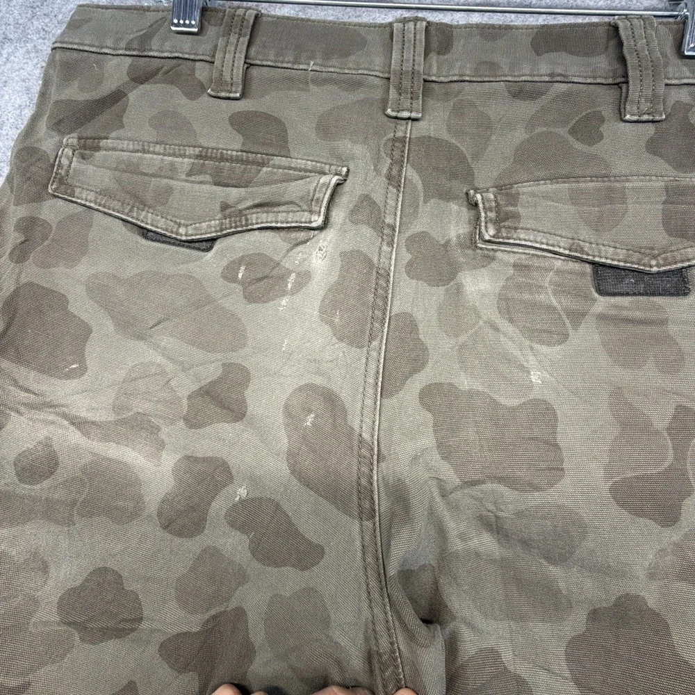 Vintage Carhartt Camo Cargo Shorts Mens 34 Brown  Baggy Grunge